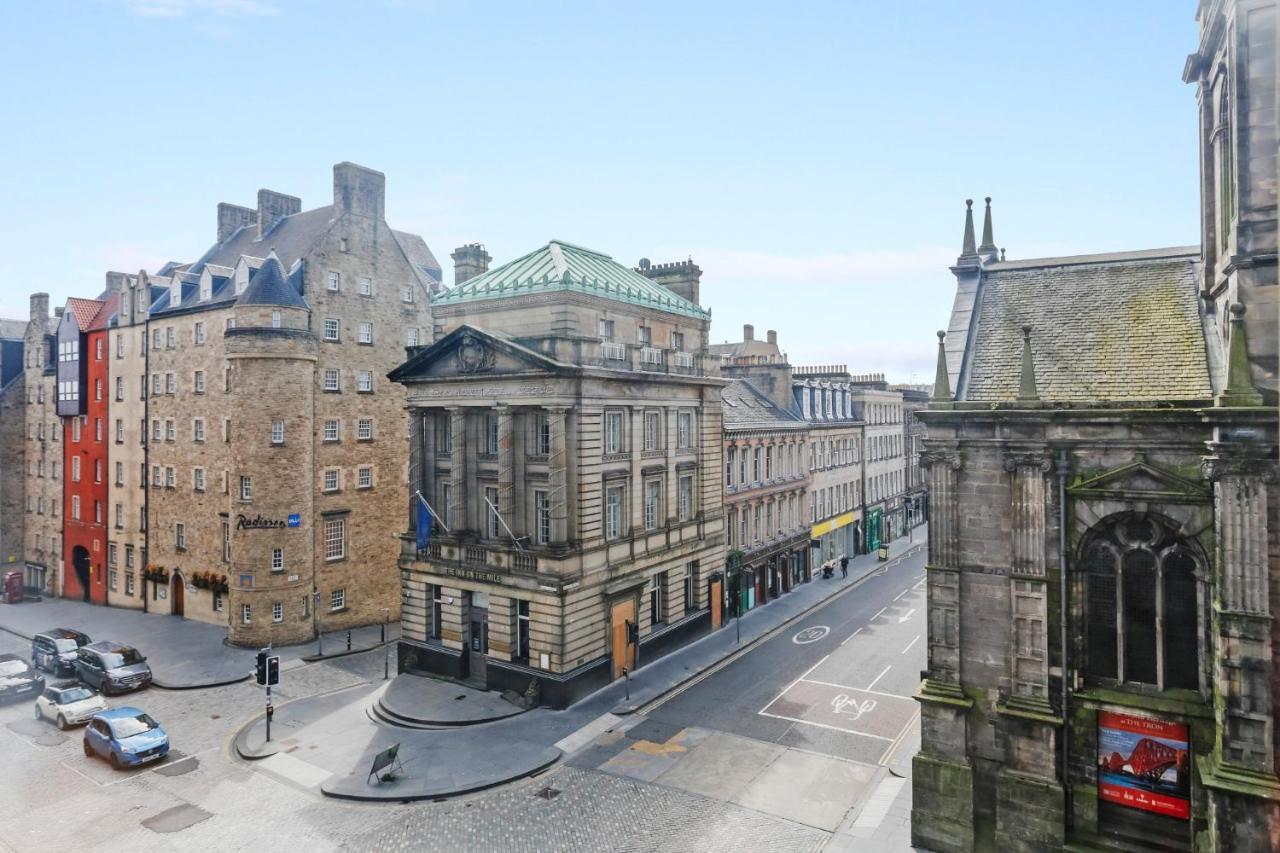 Royal Mile Mansions 14 Apartment Edinburgh Exterior foto