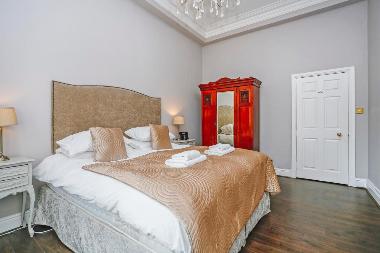 Royal Mile Mansions 14 Apartment Edinburgh Exterior foto