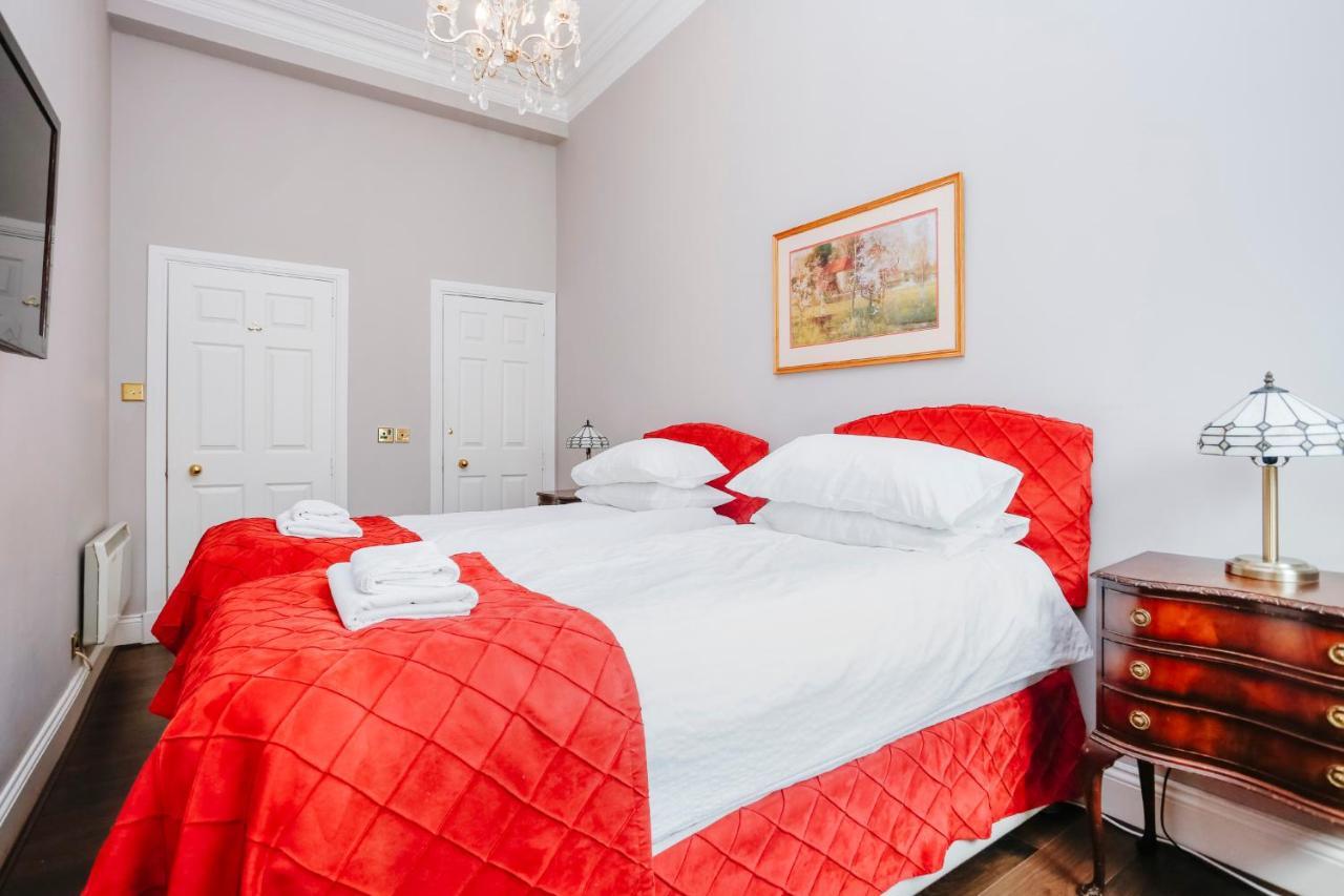 Royal Mile Mansions 14 Apartment Edinburgh Exterior foto