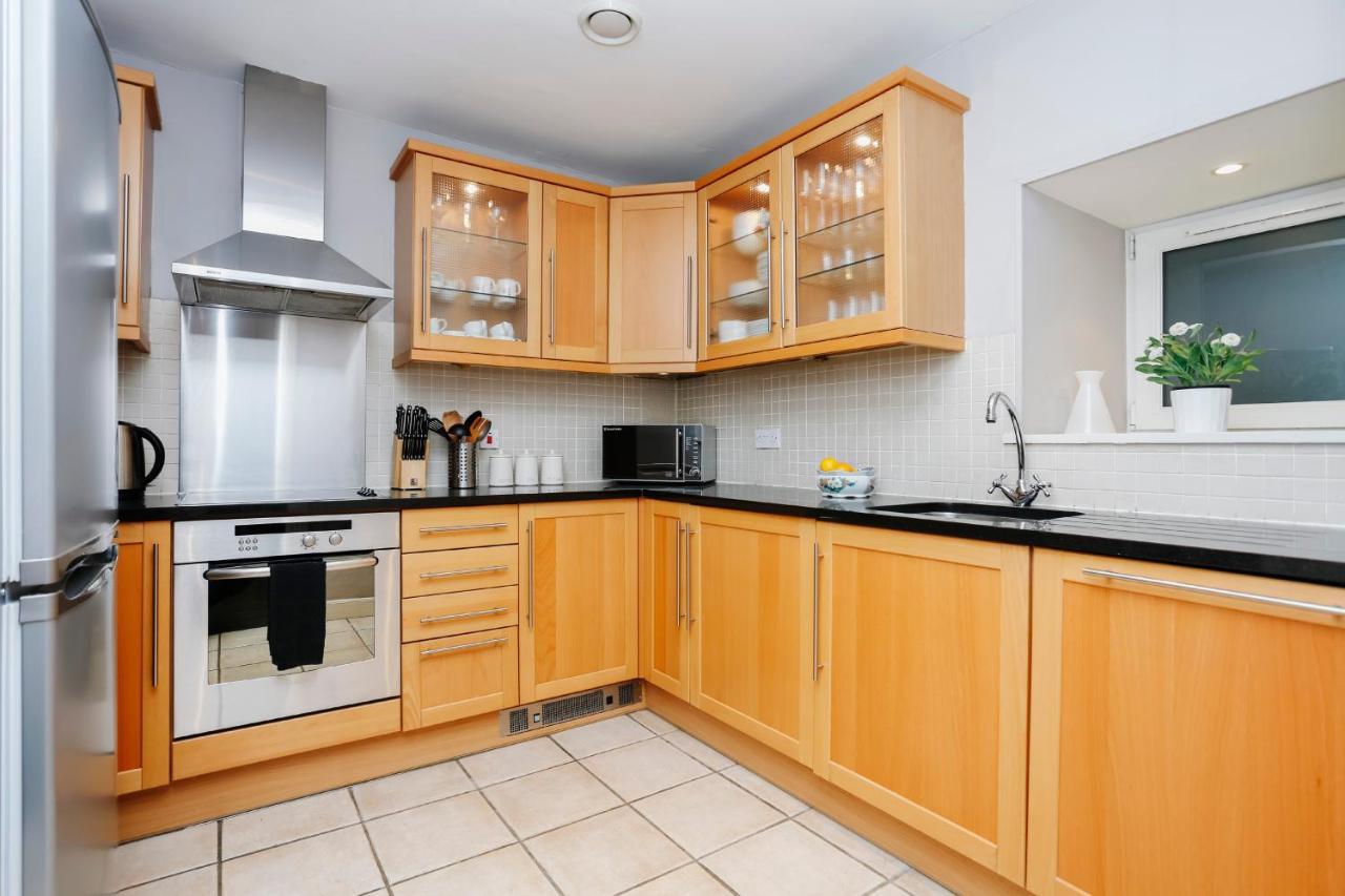 Royal Mile Mansions 14 Apartment Edinburgh Exterior foto